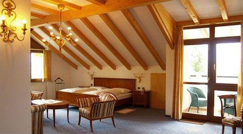 Lambrechtshof Hotel 4*